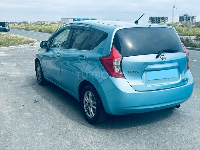 Nissan Note-8