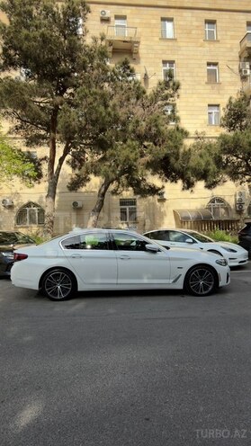 BMW 530e 2023, 88,000 km - 2.0 л - Bakı