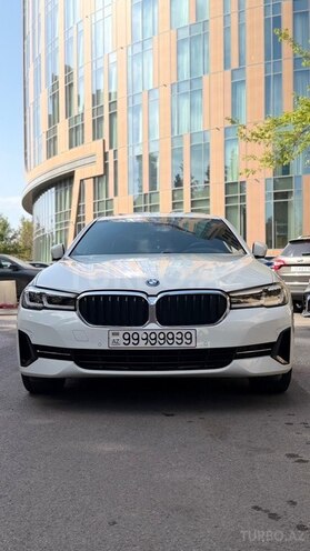 BMW 530e 2023, 88,000 km - 2.0 л - Bakı