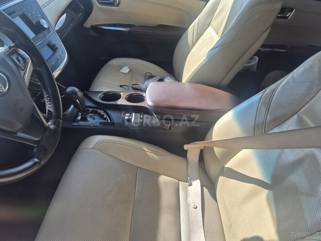 Toyota Avalon-7