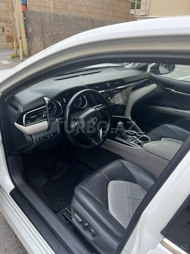 Toyota Camry-10