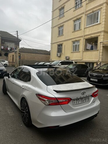 Toyota Camry-6