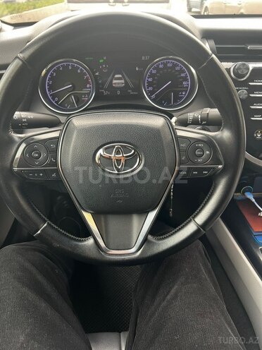 Toyota Camry-9