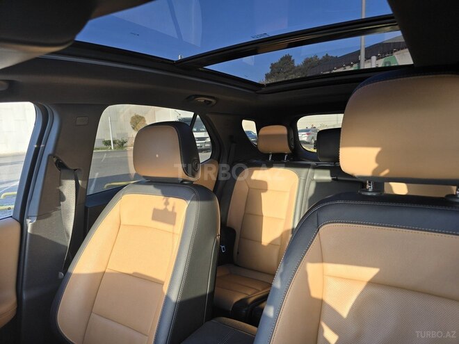 Chevrolet Equinox-5