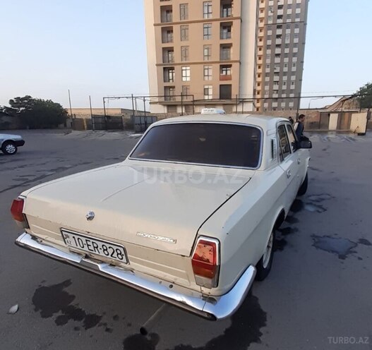 GAZ 24 "Volga"-4