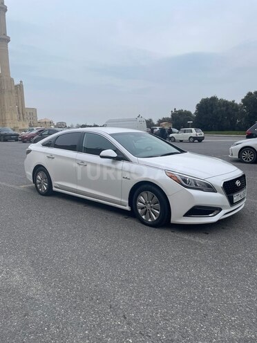 Hyundai Sonata-9