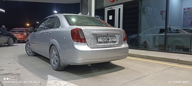 Chevrolet Lacetti-2
