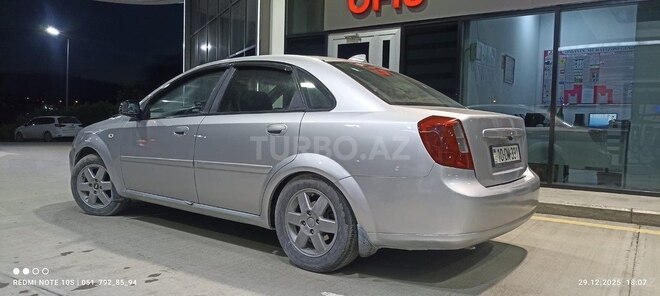 Chevrolet Lacetti-6