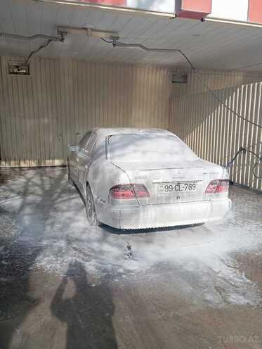 Mercedes E 220-8