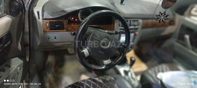 Chevrolet Lacetti-7
