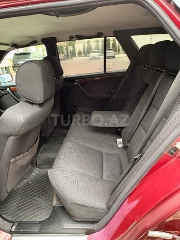 Mercedes C 200-13