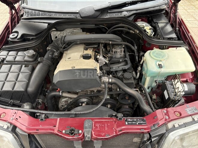 Mercedes C 200-19