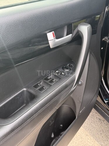 Kia Sorento-15