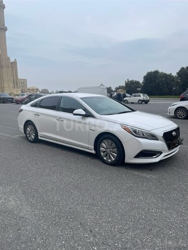 Hyundai Sonata-11