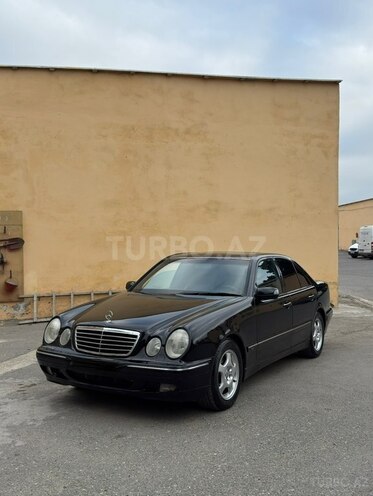 Mercedes E 240-2