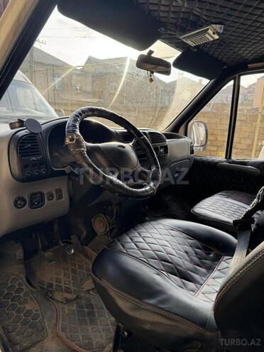 Ford Transit-6