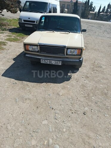 LADA (VAZ) 2107-2