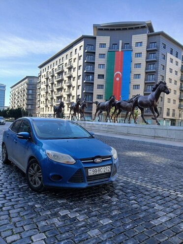 Ford Focus-1