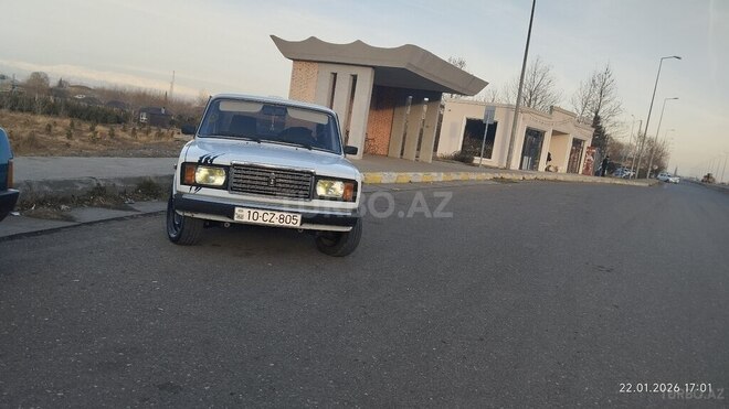 LADA (VAZ) 2107-1