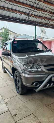 Chevrolet Niva-9