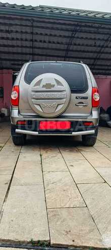 Chevrolet Niva-13