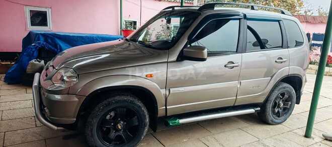Chevrolet Niva-16