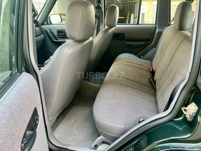 Jeep Cherokee-14