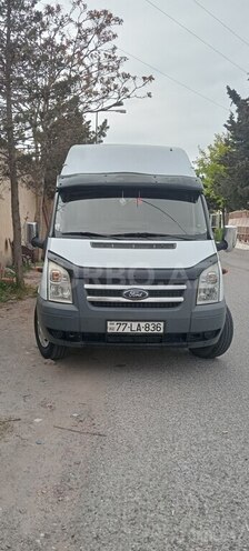 Ford Transit-4