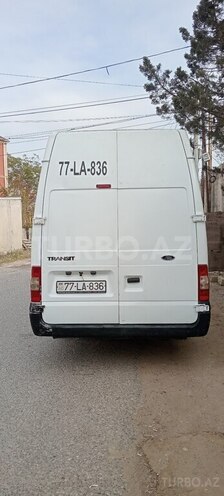 Ford Transit-5