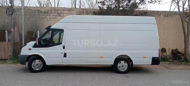 Ford Transit-2