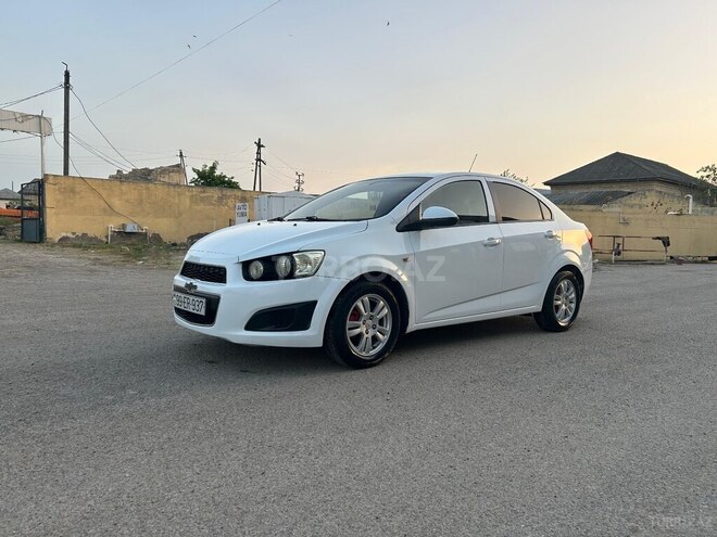 Chevrolet Aveo-11