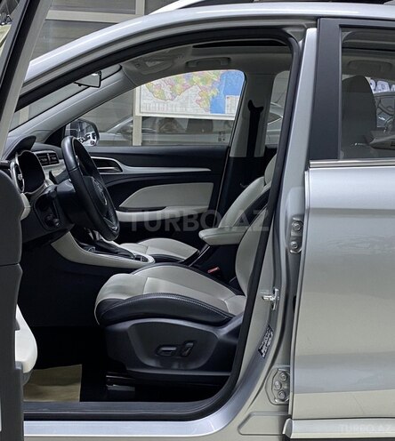 MG ZS-16