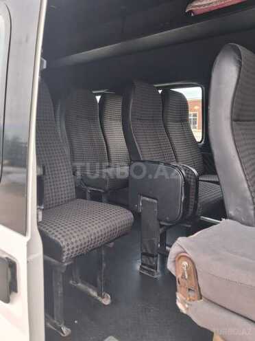 Ford Transit-6