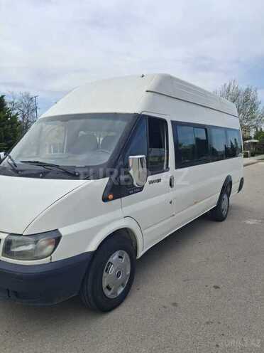 Ford Transit-5