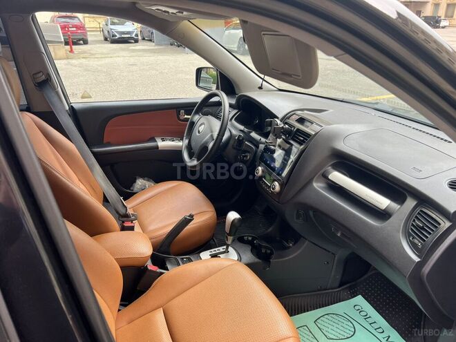 Kia Sportage-12