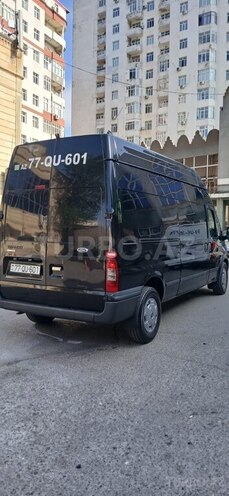Ford Transit-5
