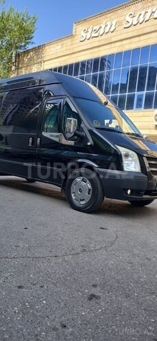 Ford Transit-3