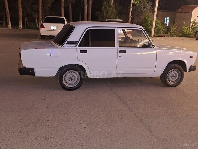 LADA (VAZ) 2107-5