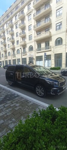 Kia Carnival-6