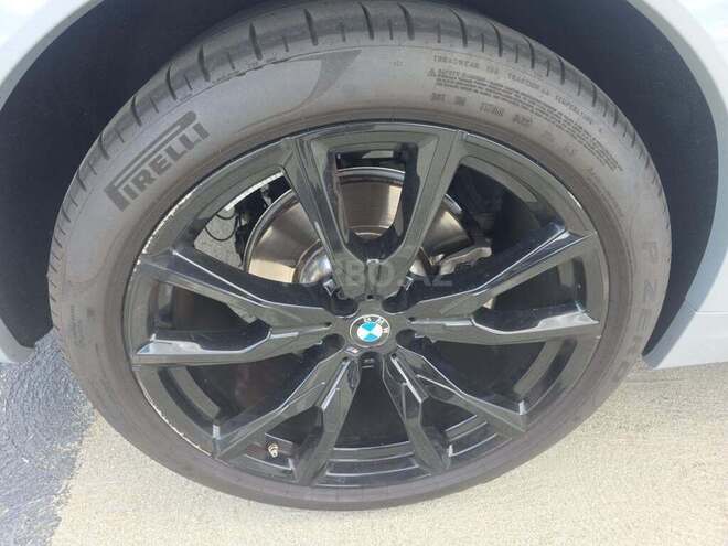 BMW X7-20