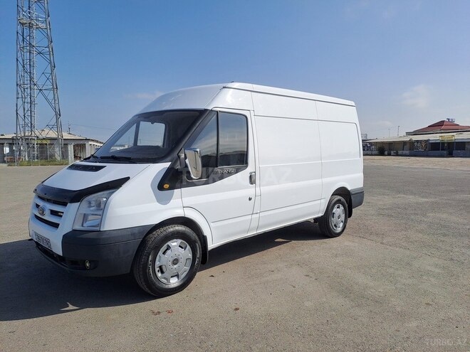 Ford Transit-2