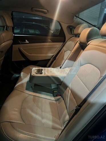Hyundai Sonata-10