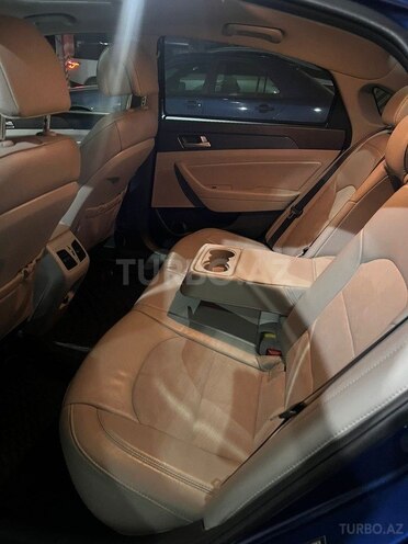 Hyundai Sonata-11