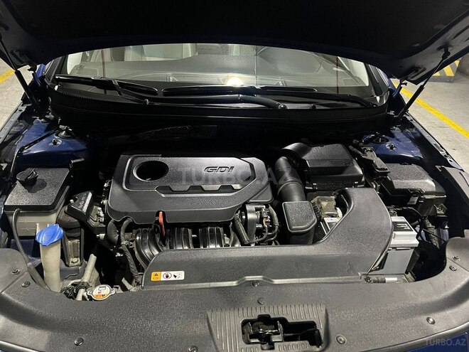 Hyundai Sonata-3