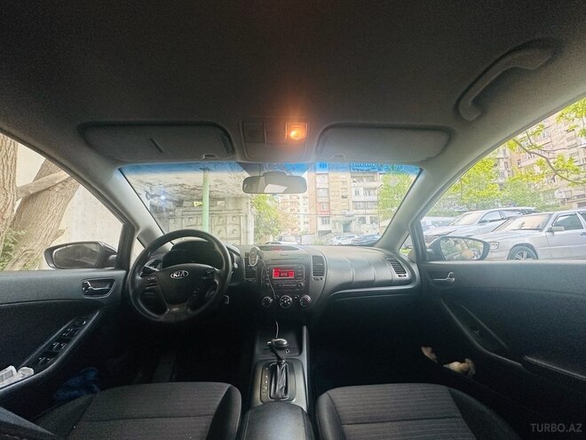 Kia Cerato-11