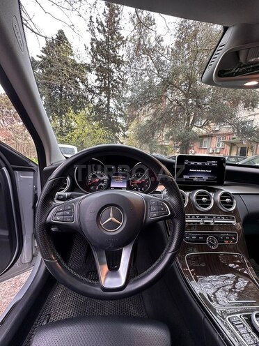 Mercedes C 300 4MATIC-12