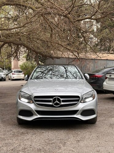 Mercedes C 300 4MATIC-3