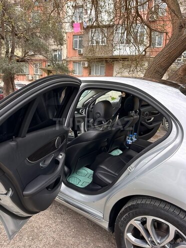 Mercedes C 300 4MATIC-7