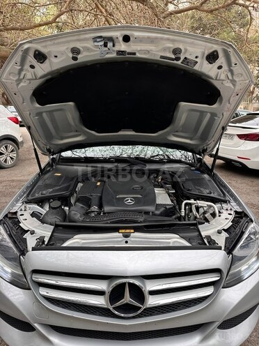 Mercedes C 300 4MATIC-14