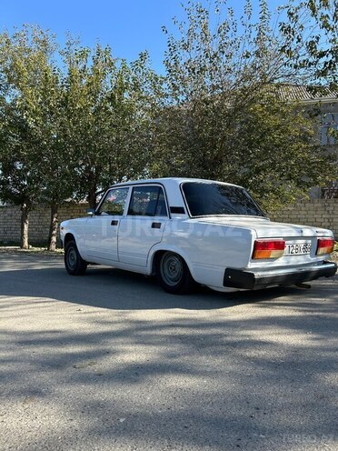 LADA (VAZ) 2107-4